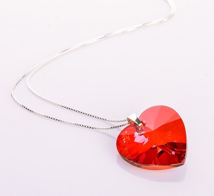 COLGANTE SWAROVSKI CORAZÓN RED MAGMA